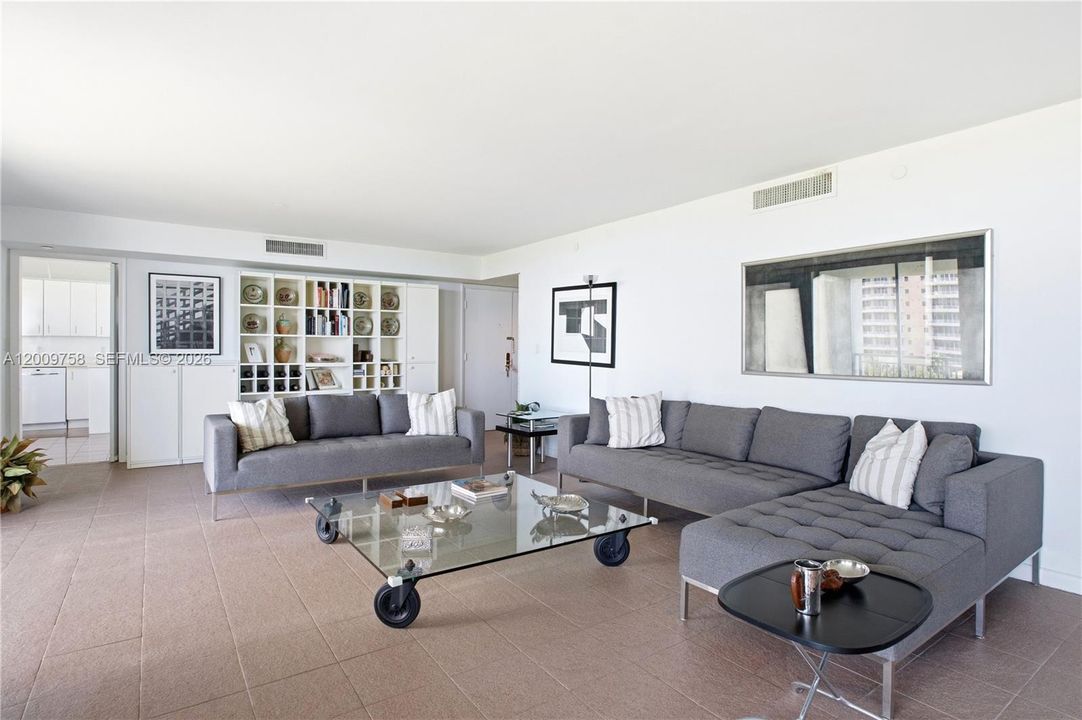 For Sale: $2,600,000 (3 beds, 3 baths, 1772 Square Feet)
