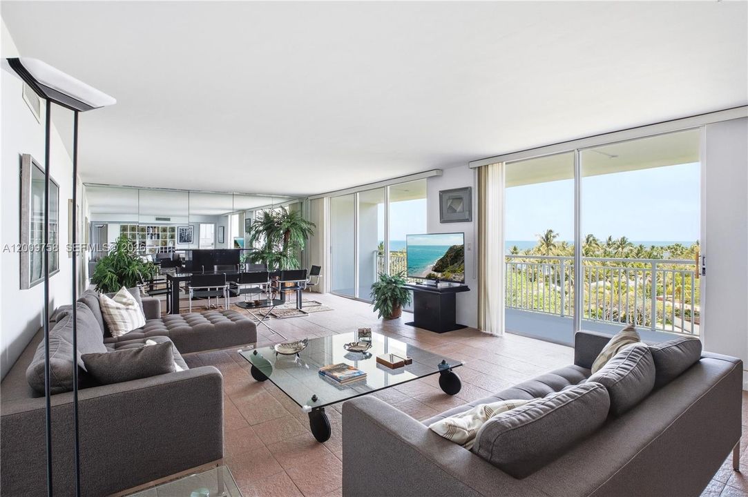 For Sale: $2,600,000 (3 beds, 3 baths, 1772 Square Feet)