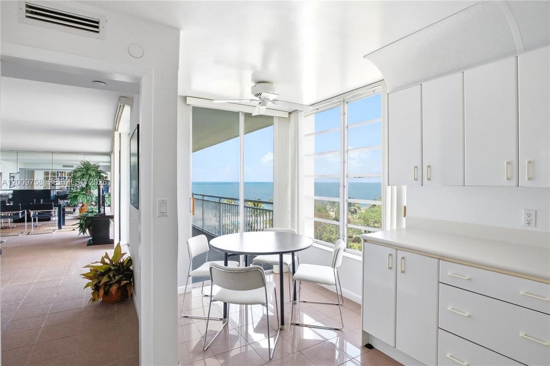 For Sale: $2,600,000 (3 beds, 3 baths, 1772 Square Feet)