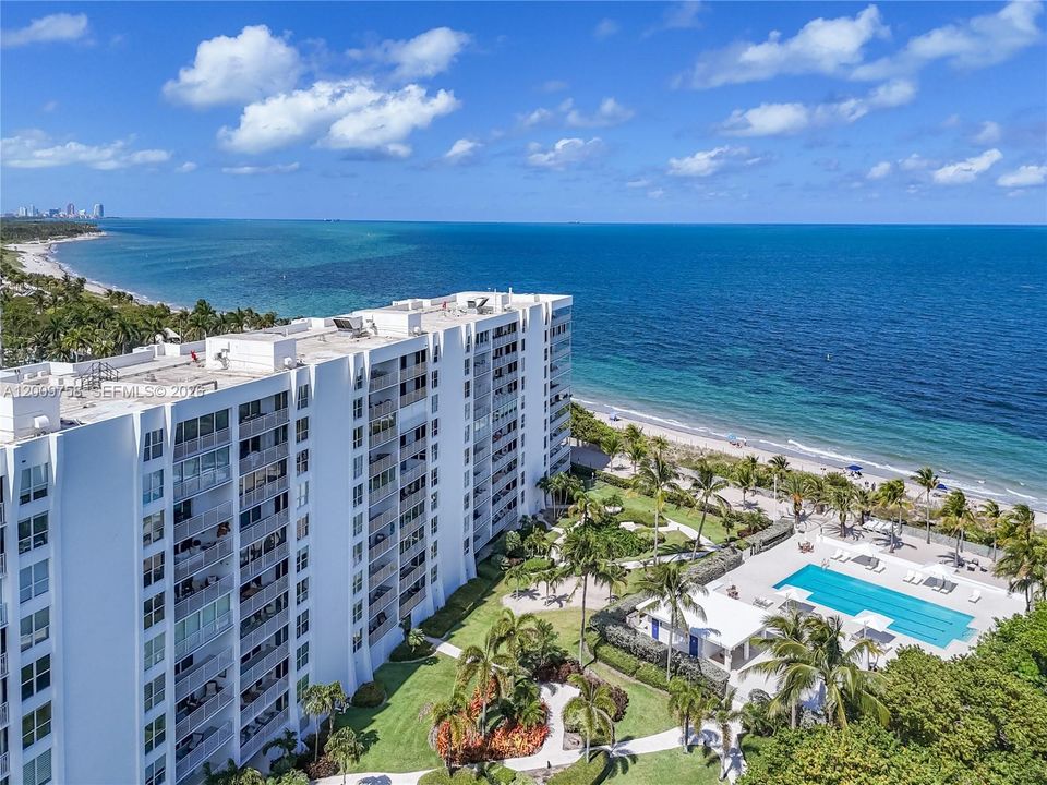 For Sale: $2,600,000 (3 beds, 3 baths, 1772 Square Feet)