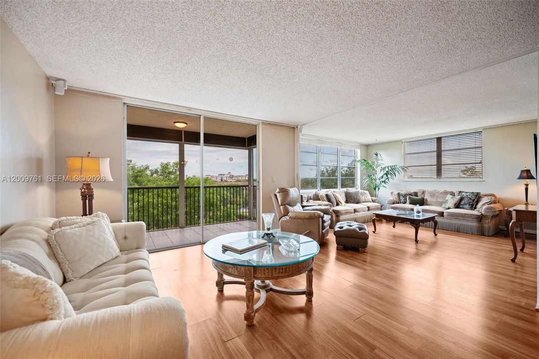 En Venta: $210,000 (2 camas, 2 baños, 1140 Pies cuadrados)