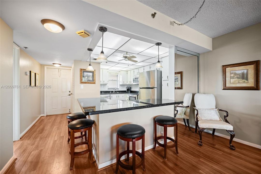En Venta: $210,000 (2 camas, 2 baños, 1140 Pies cuadrados)