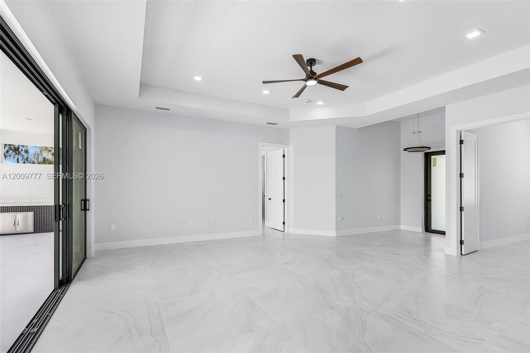 En Venta: $890,000 (4 camas, 4 baños, 2289 Pies cuadrados)