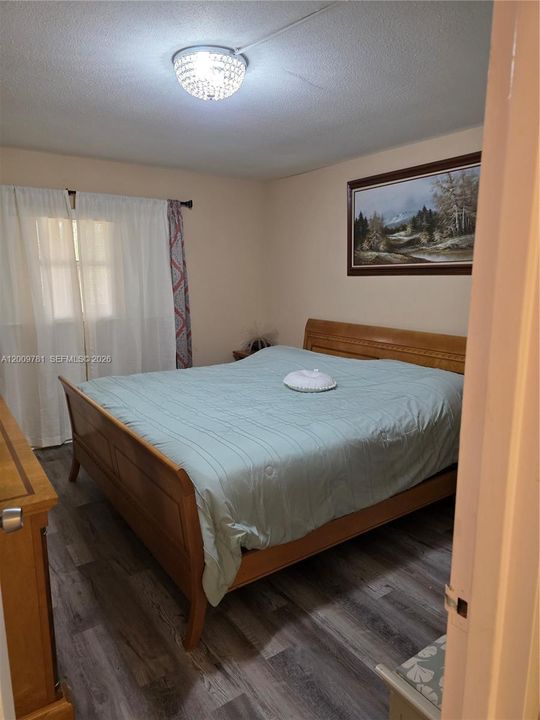 В аренду: $2,200 (2 спален, 2 ванн, 880 Квадратных фут)