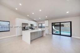 Vendido Recientemente: $895,000 (3 camas, 2 baños, 1834 Pies cuadrados)
