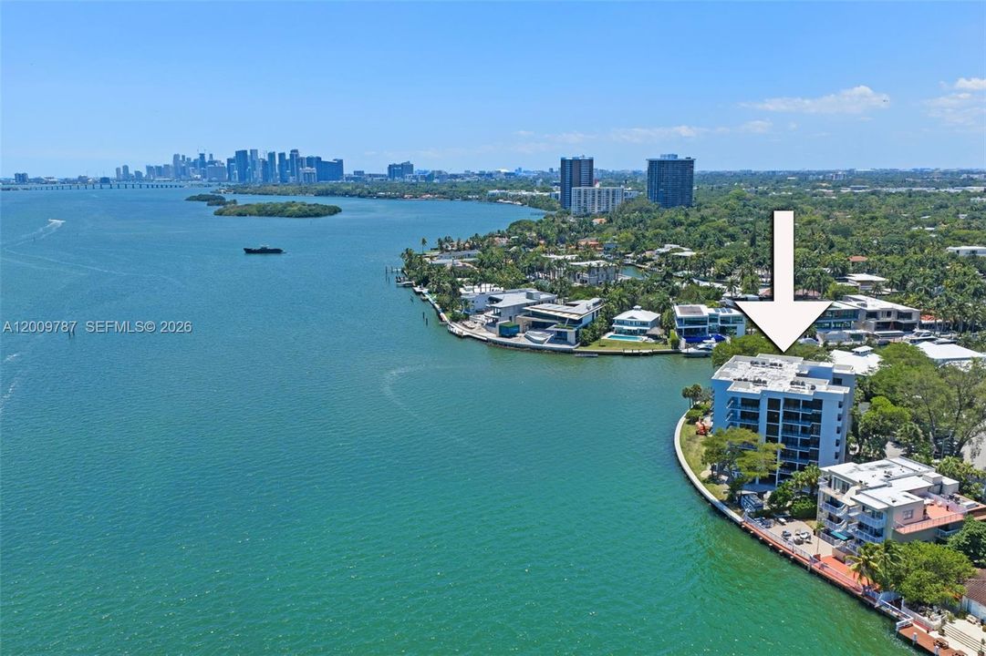 For Sale: $385,000 (2 beds, 2 baths, 1203 Square Feet)