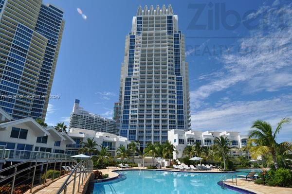 В аренду: $45,000 (3 спален, 4 ванн, 2872 Квадратных фут)