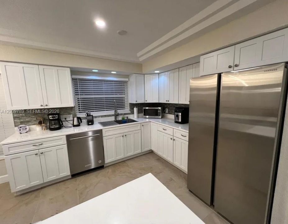 For Rent: $2,600 (3 beds, 2 baths, 1300 Square Feet)