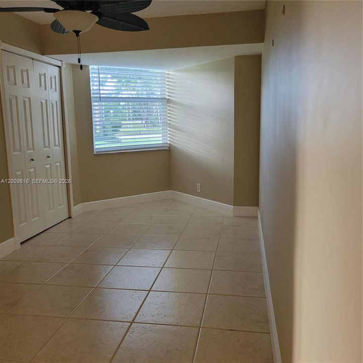 Active With Contract: $2,700 (3 beds, 2 baths, 1124 Square Feet)
