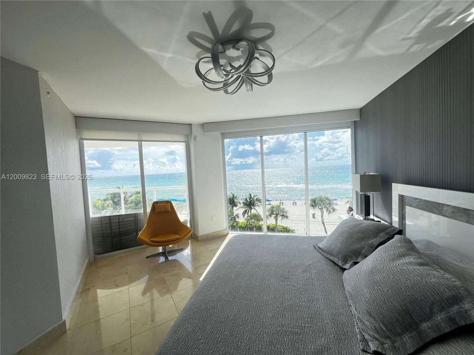 Recientemente alquilado: $11,000 (3 camas, 3 baños, 2210 Pies cuadrados)