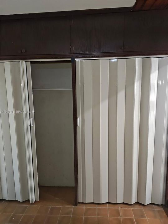 Activo con contrato: $2,200 (3 camas, 2 baños, 1712 Pies cuadrados)