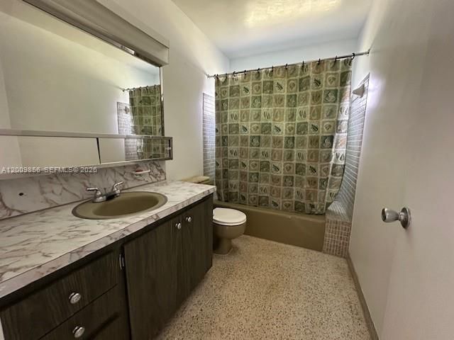 Под контрактом: $595,999 (3 спален, 2 ванн, 1519 Квадратных фут)