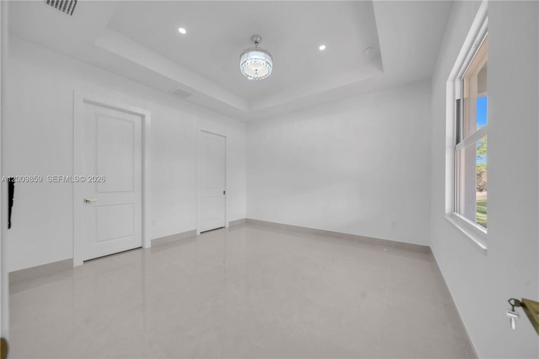На продажу: $425,000 (4 спален, 3 ванн, 0 Квадратных фут)