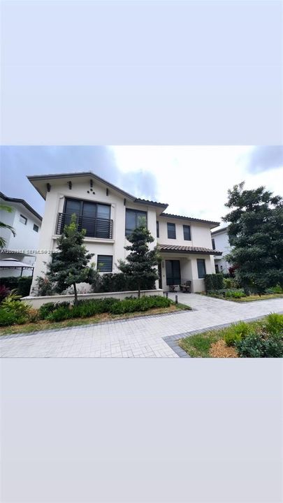В аренду: $6,100 (3 спален, 3 ванн, 2176 Квадратных фут)