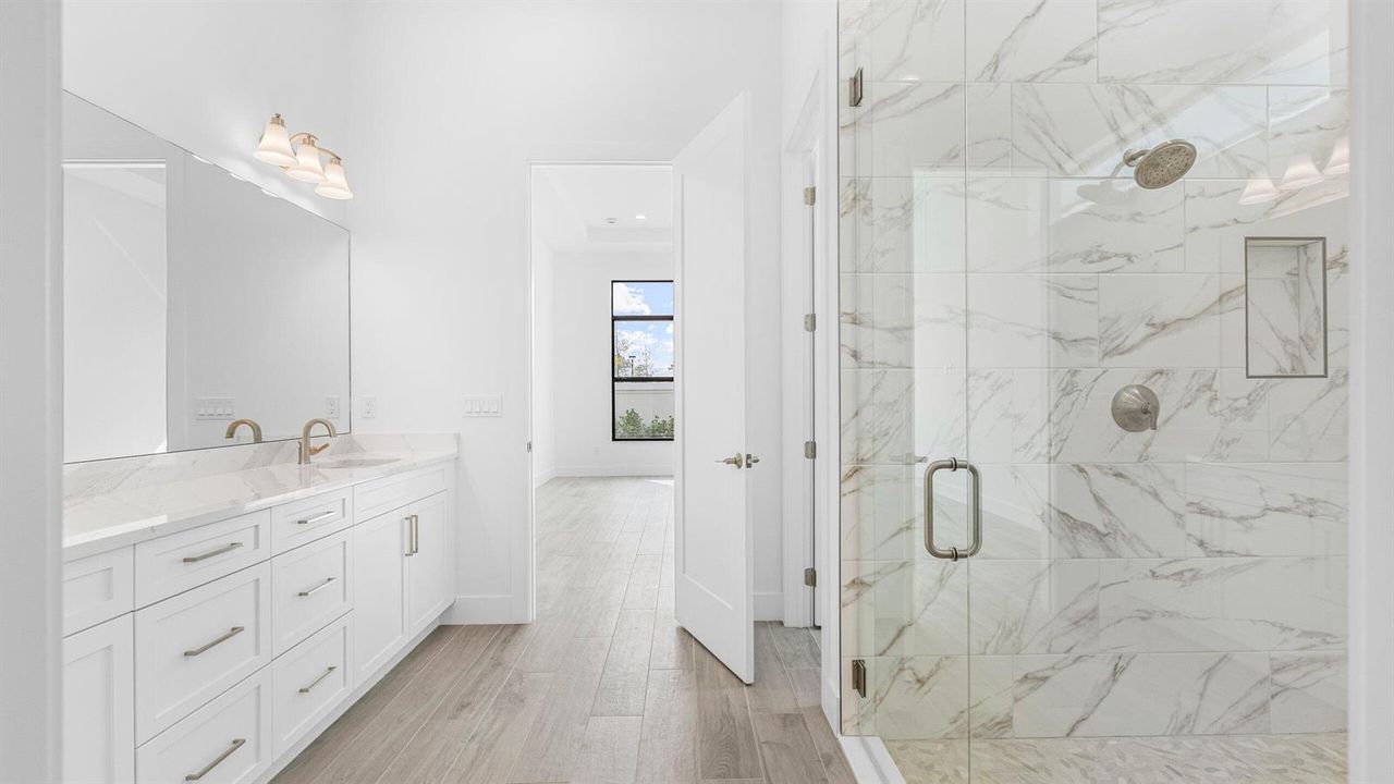 Owner's Bath