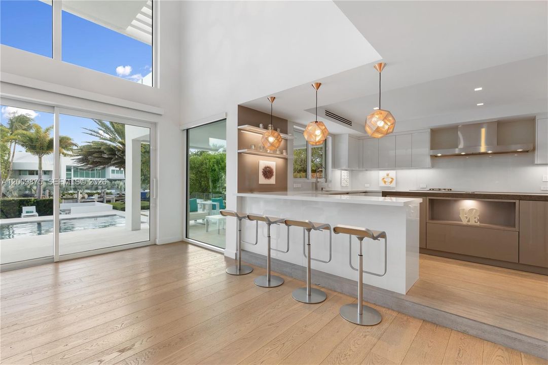 For Sale: $19,950,000 (6 beds, 6 baths, 6208 Square Feet)