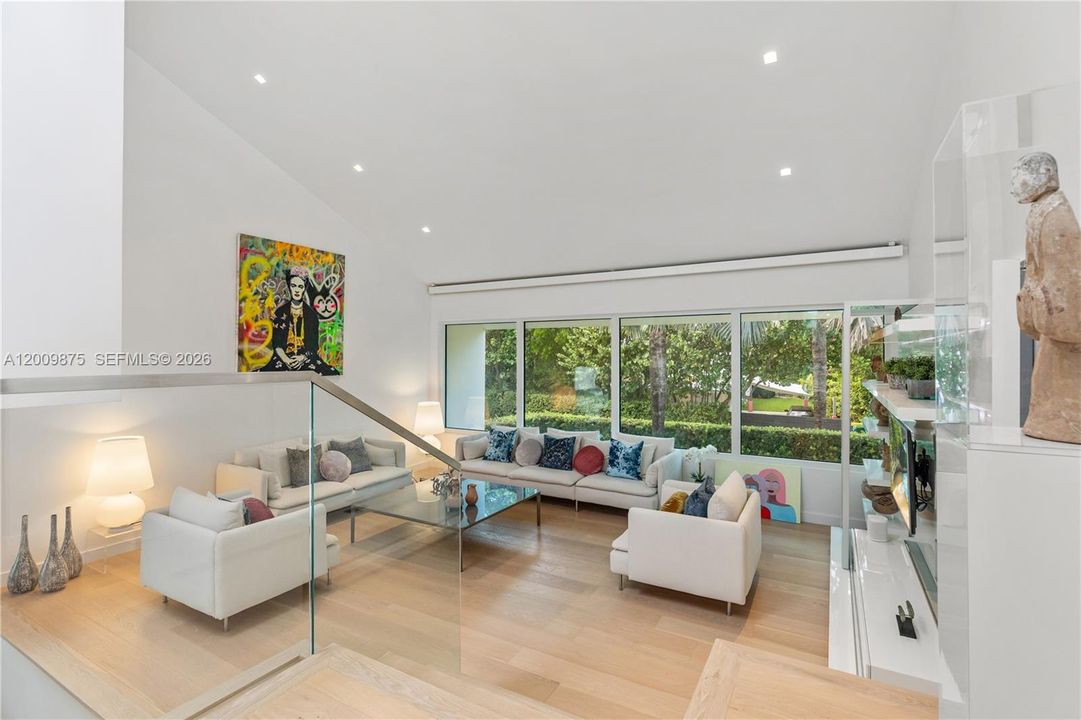 For Sale: $19,950,000 (6 beds, 6 baths, 6208 Square Feet)