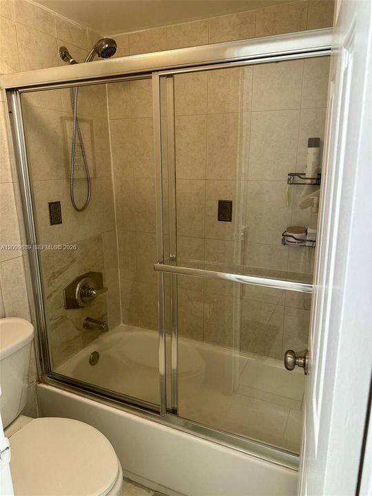 Active With Contract: $1,625 (1 beds, 1 baths, 778 Square Feet)
