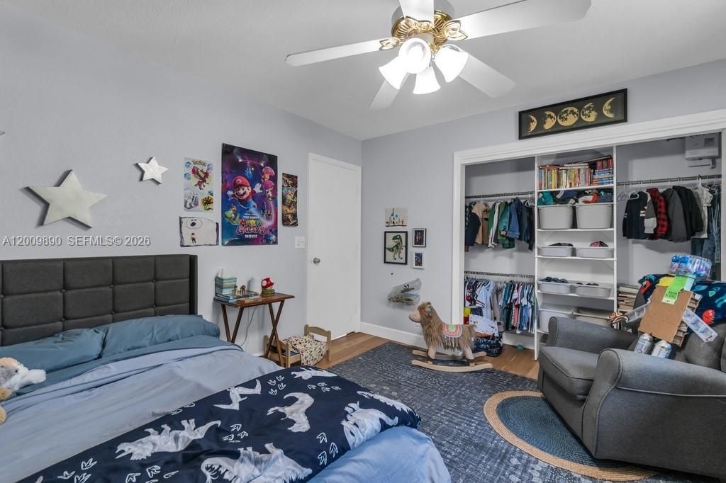For Sale: $870,000 (4 beds, 2 baths, 2374 Square Feet)