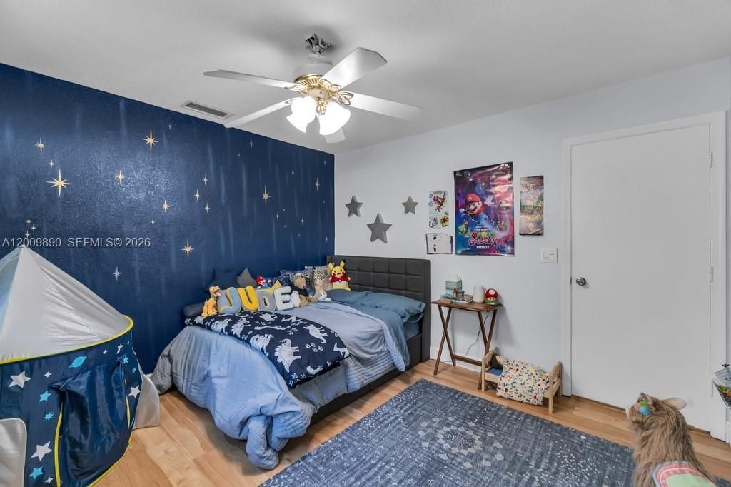 For Sale: $870,000 (4 beds, 2 baths, 2374 Square Feet)