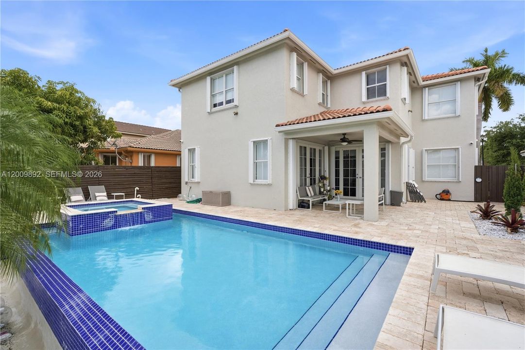 For Sale: $1,200,000 (4 beds, 4 baths, 2975 Square Feet)