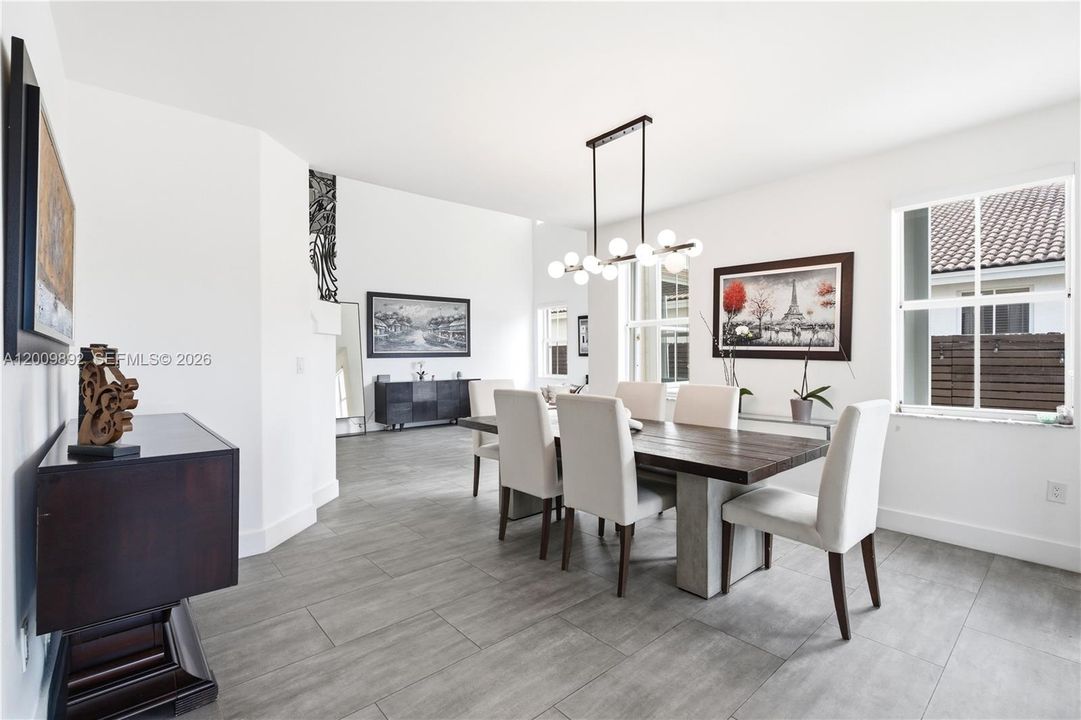 For Sale: $1,200,000 (4 beds, 4 baths, 2975 Square Feet)