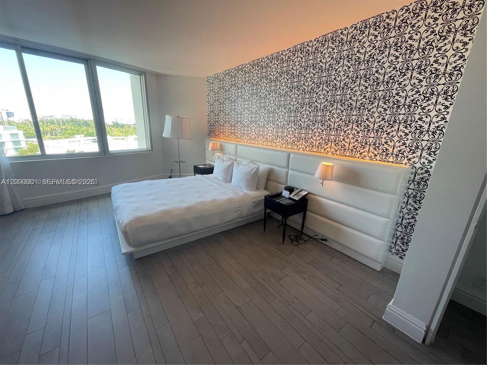 Active With Contract: $250,000 (0 beds, 1 baths, 508 Square Feet)