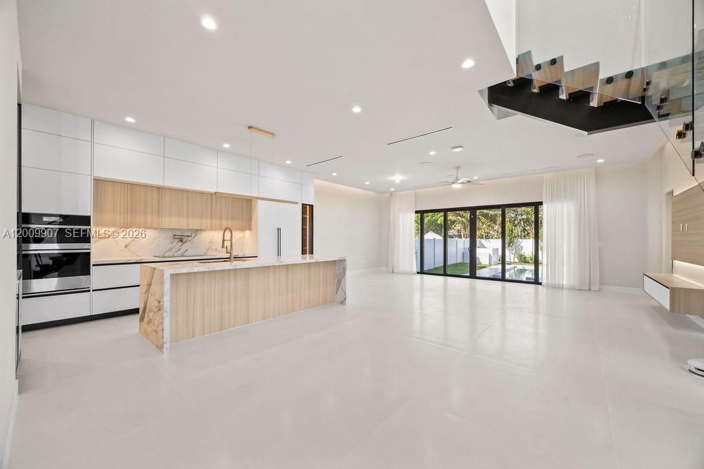 Activo con contrato: $1,595,000 (4 camas, 3 baños, 0 Pies cuadrados)