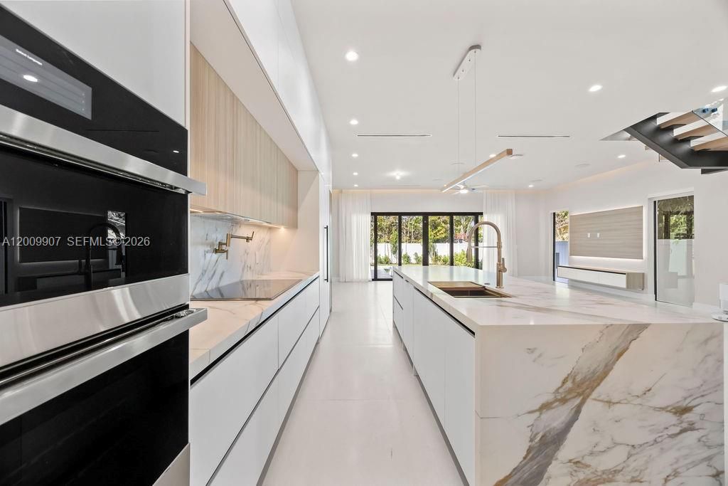 Activo con contrato: $1,595,000 (4 camas, 3 baños, 0 Pies cuadrados)