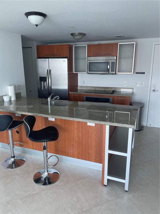 В аренду: $3,650 (2 спален, 2 ванн, 1179 Квадратных фут)