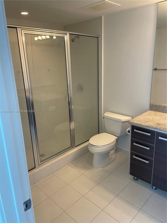 В аренду: $3,650 (2 спален, 2 ванн, 1179 Квадратных фут)