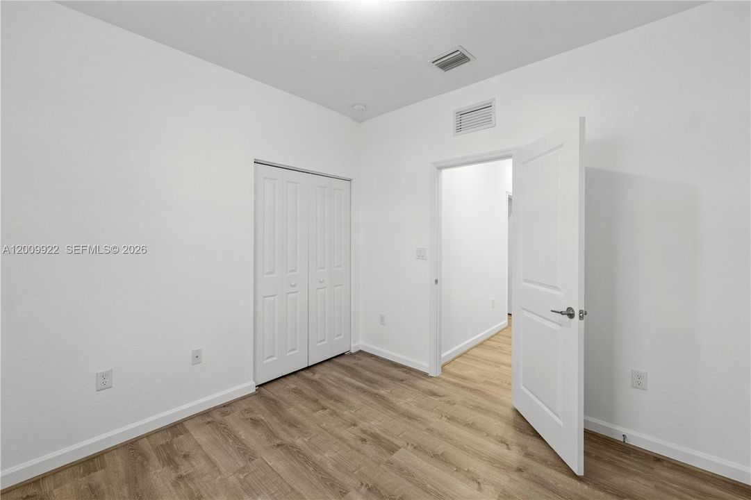 En Venta: $470,000 (3 camas, 2 baños, 1393 Pies cuadrados)