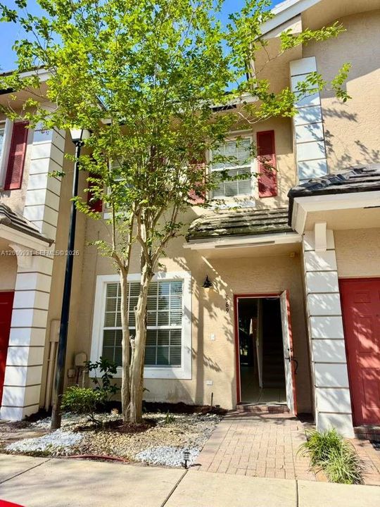 En Venta: $340,000 (2 camas, 2 baños, 1280 Pies cuadrados)