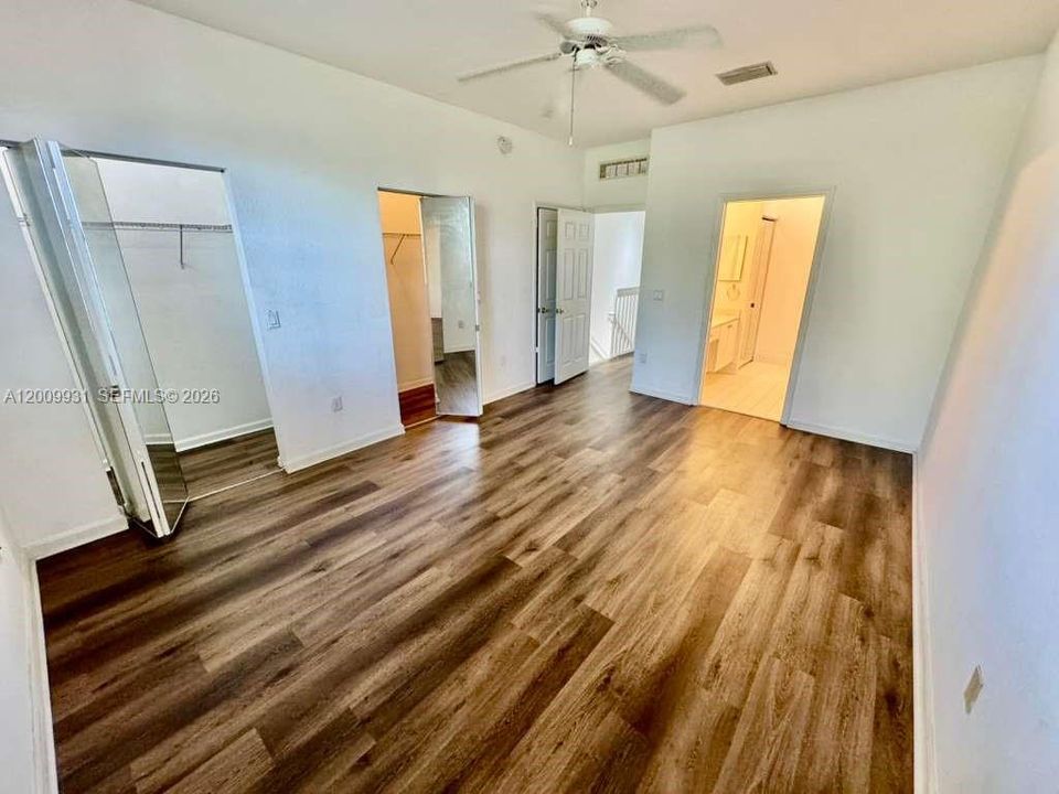 En Venta: $340,000 (2 camas, 2 baños, 1280 Pies cuadrados)