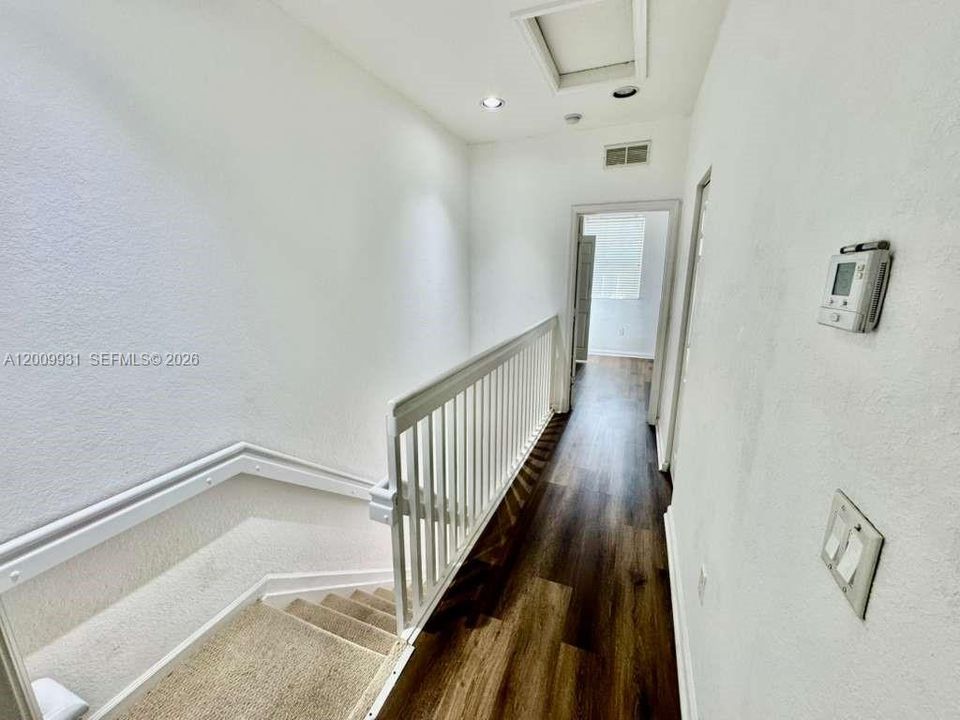 En Venta: $340,000 (2 camas, 2 baños, 1280 Pies cuadrados)