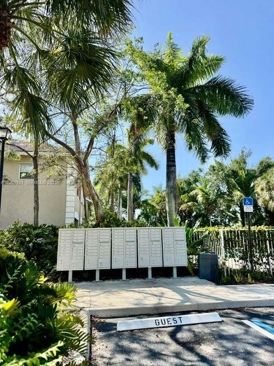 En Venta: $340,000 (2 camas, 2 baños, 1280 Pies cuadrados)