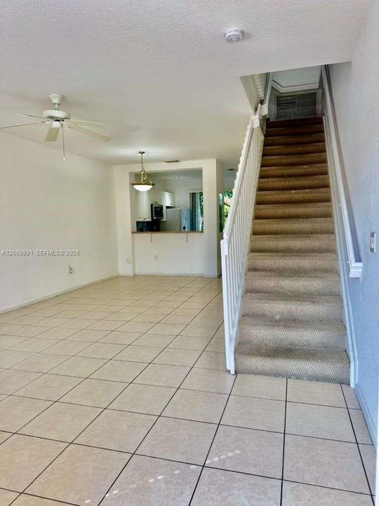 En Venta: $340,000 (2 camas, 2 baños, 1280 Pies cuadrados)