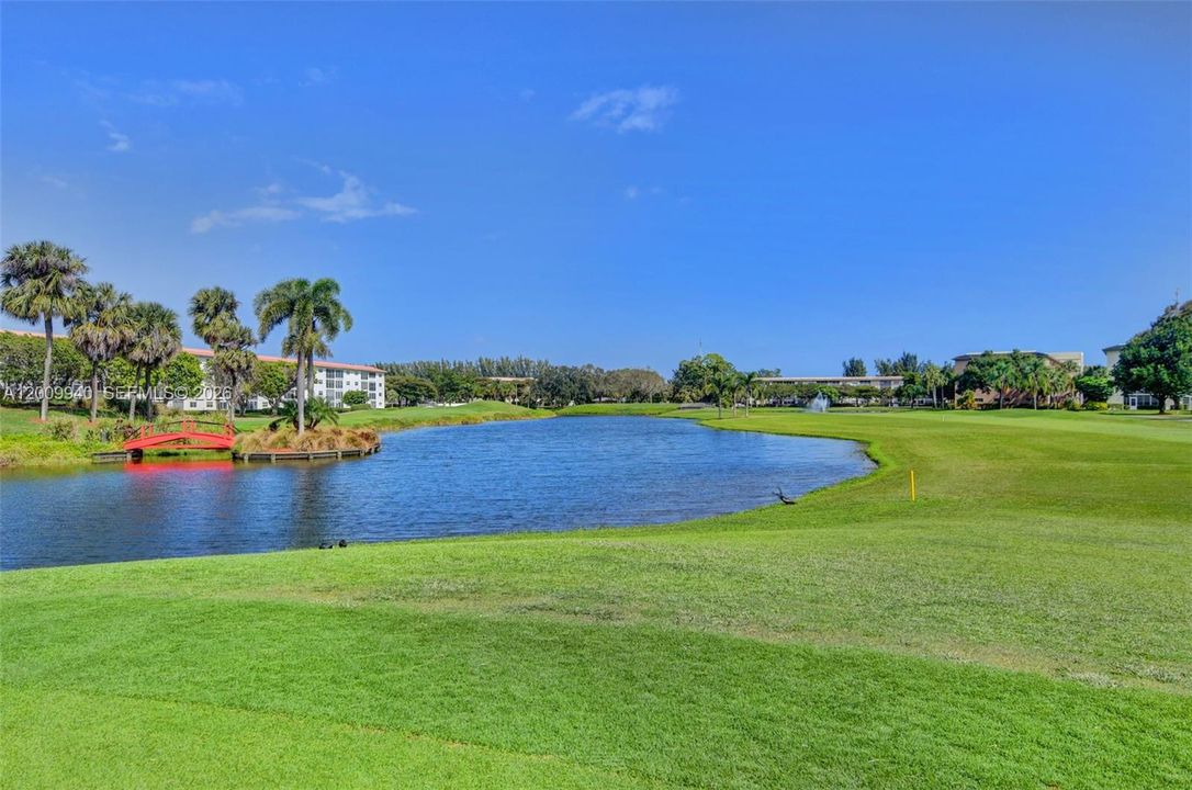 For Sale: $260,000 (2 beds, 2 baths, 1225 Square Feet)