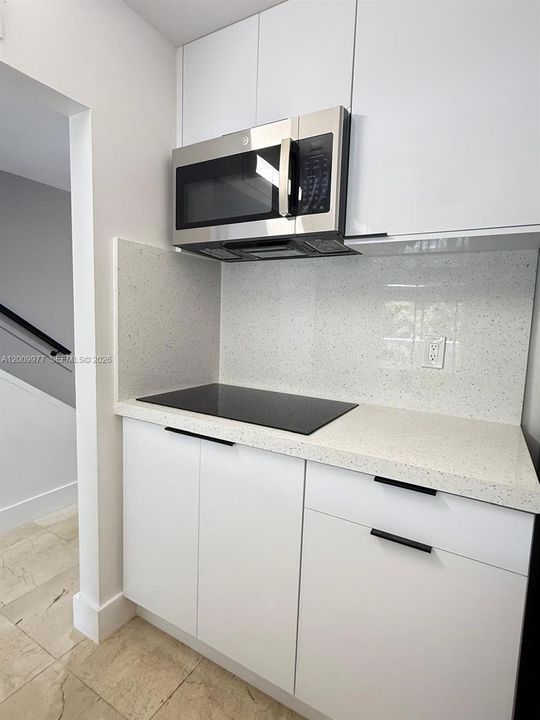 For Sale: $280,000 (2 beds, 1 baths, 1114 Square Feet)