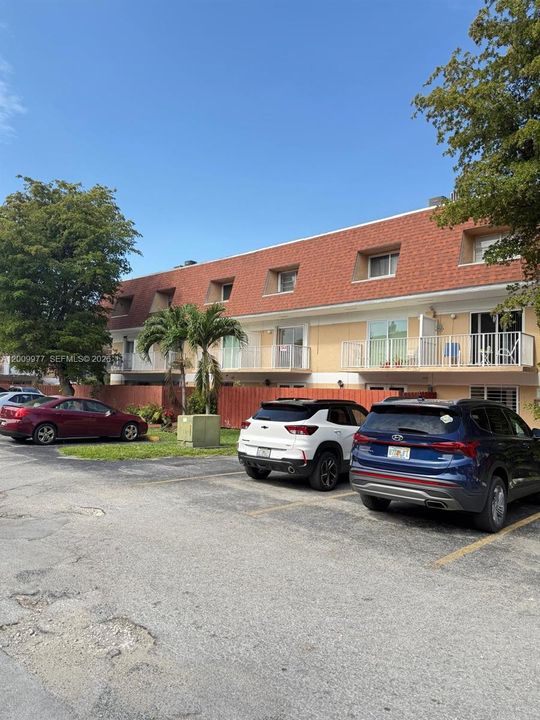 For Sale: $280,000 (2 beds, 1 baths, 1114 Square Feet)