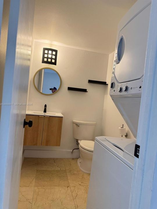 For Sale: $280,000 (2 beds, 1 baths, 1114 Square Feet)