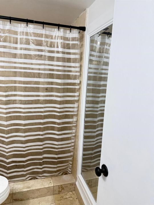 For Sale: $280,000 (2 beds, 1 baths, 1114 Square Feet)