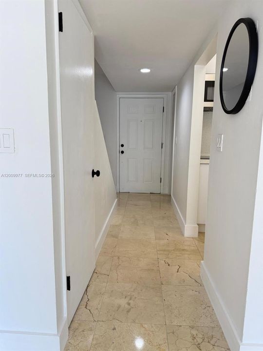 For Sale: $280,000 (2 beds, 1 baths, 1114 Square Feet)