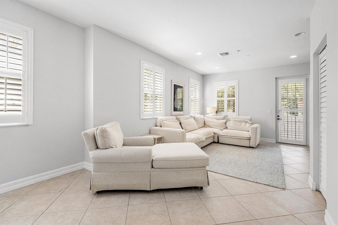 010-265IndianCreekParkway-108-Jupiter-FL