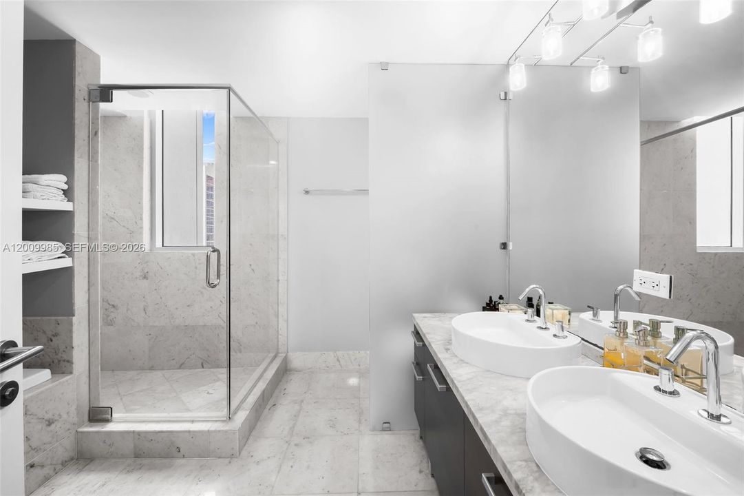 Active With Contract: $599,000 (2 beds, 2 baths, 1058 Square Feet)