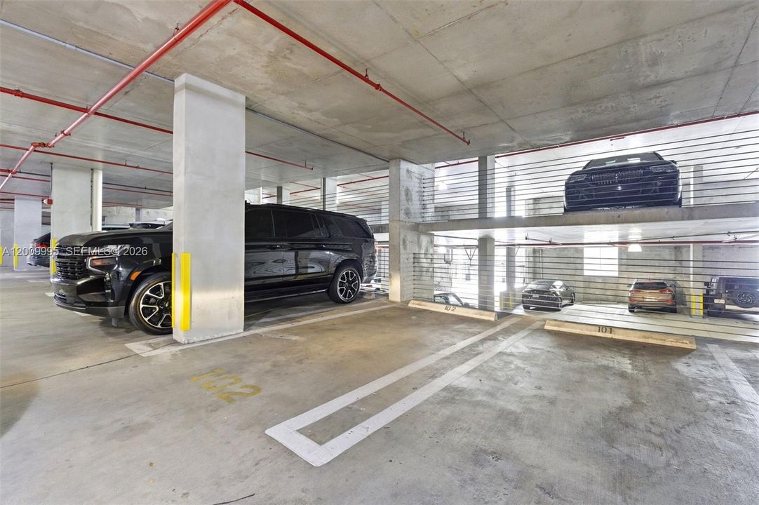合同活跃: $347,000 (1 贝兹, 1 浴室, 745 平方英尺)