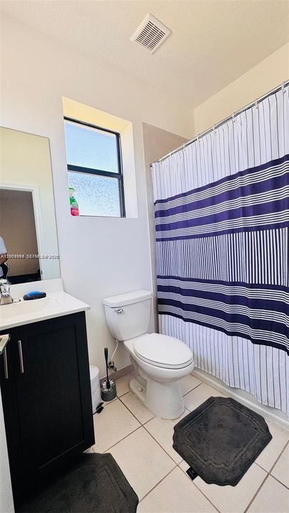 For Sale: $375,000 (3 beds, 3 baths, 1320 Square Feet)