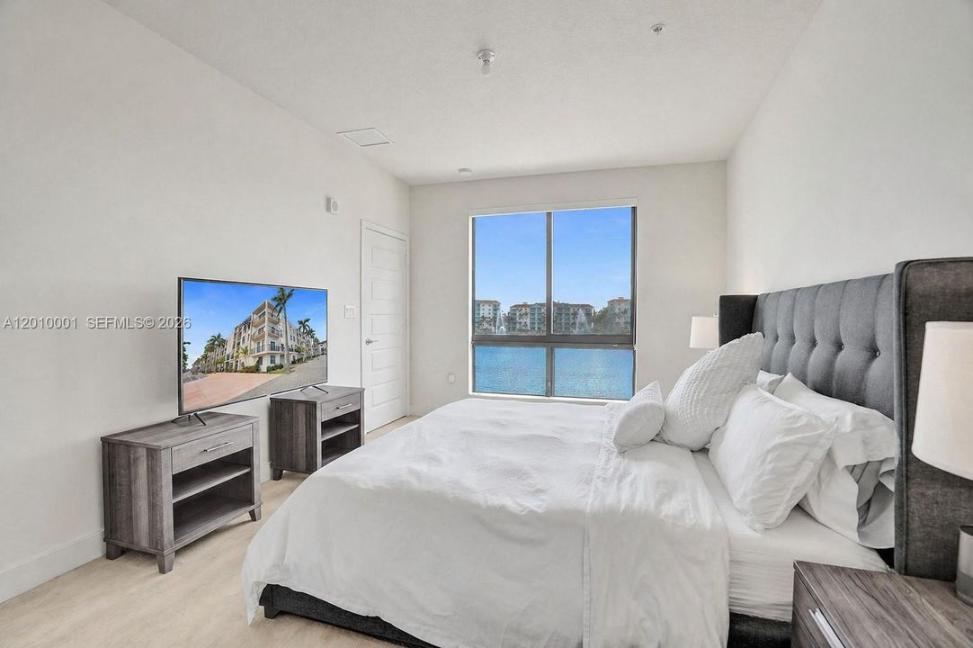 Recently Sold: $500,000 (3 beds, 2 baths, 1129 Square Feet)