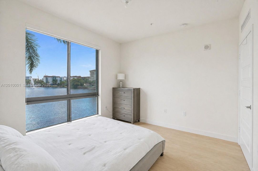 Recently Sold: $500,000 (3 beds, 2 baths, 1129 Square Feet)