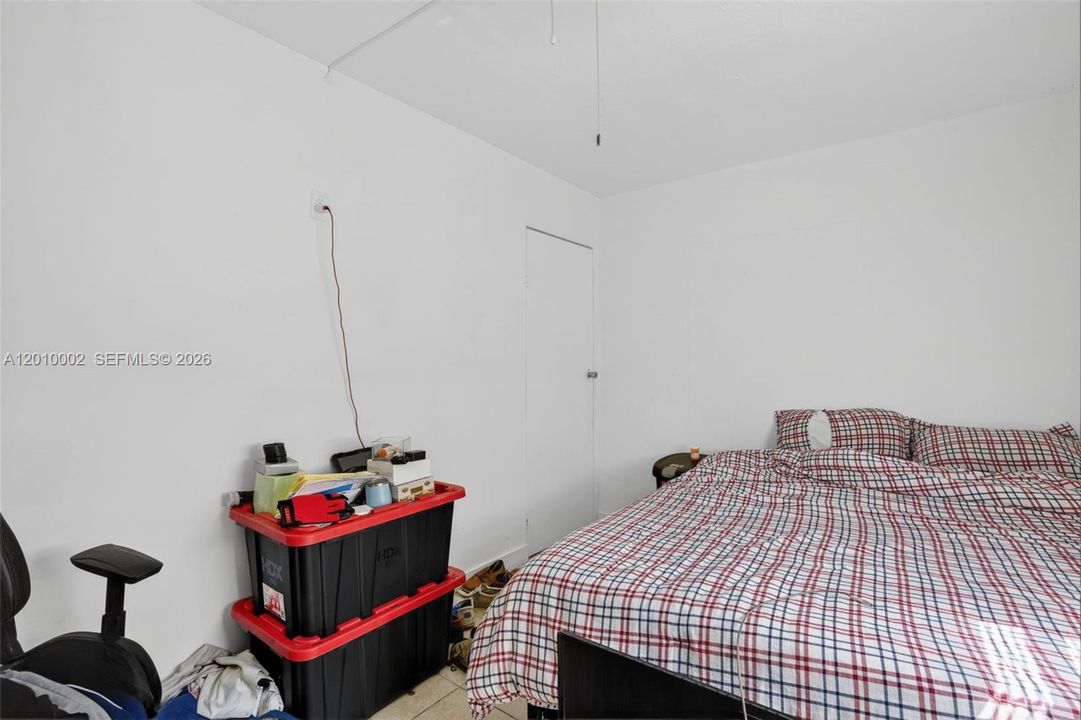 Activo con contrato: $800,000 (0 camas, 0 baños, 1144 Pies cuadrados)